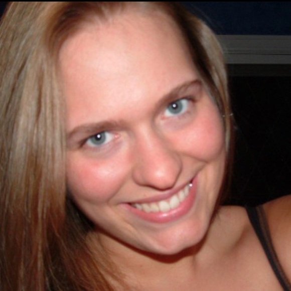 Meet your Posher, Rachel - Picture 1 of 1